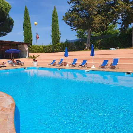 Toscana Holiday Village Montopoli in Val dʼArno Екстериор снимка