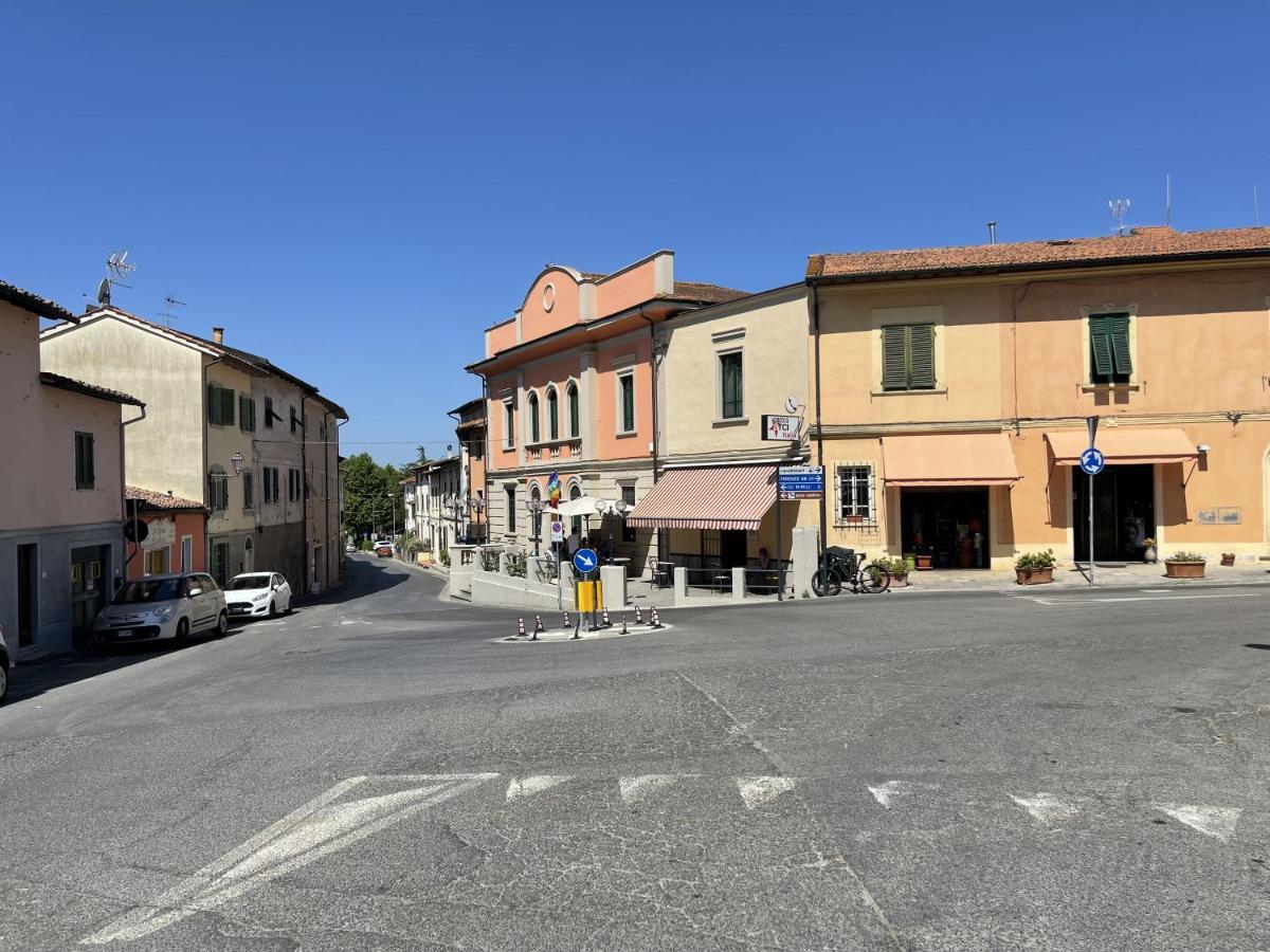 Toscana Holiday Village Montopoli in Val dʼArno Екстериор снимка