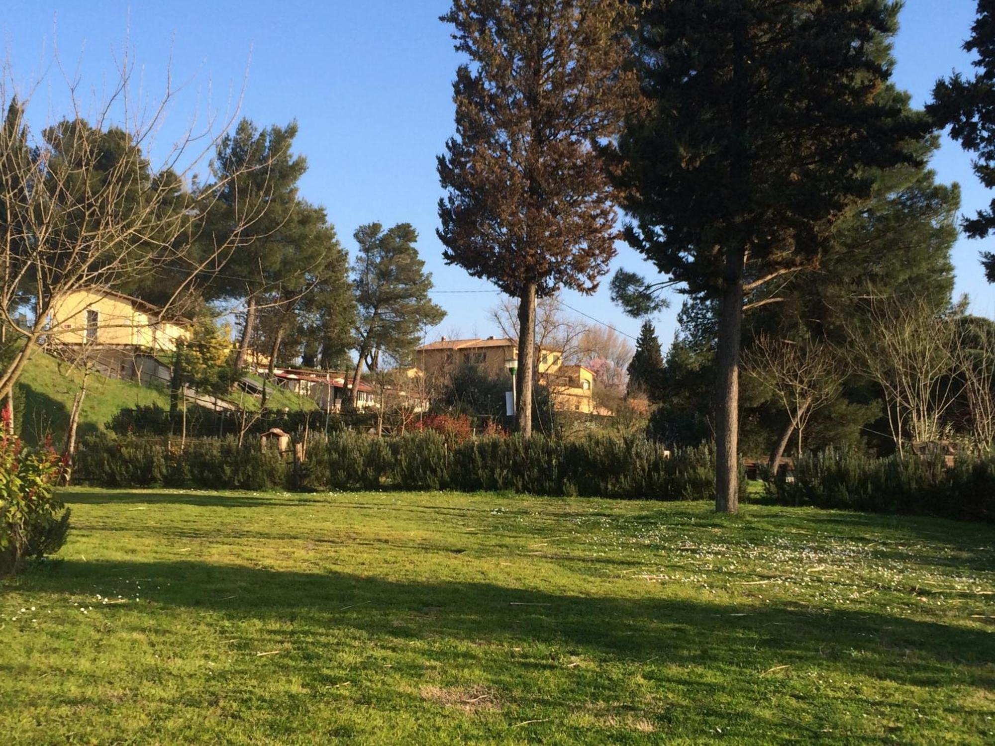 Toscana Holiday Village Montopoli in Val dʼArno Екстериор снимка